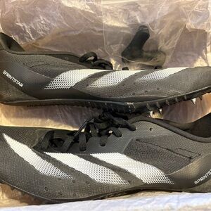 Black and White Sprintstar Track Shoes